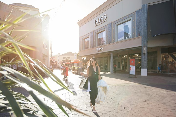 Citadel Outlets Transfer from Anaheim with Optional VIP Lounge and LAX Drop-Off 